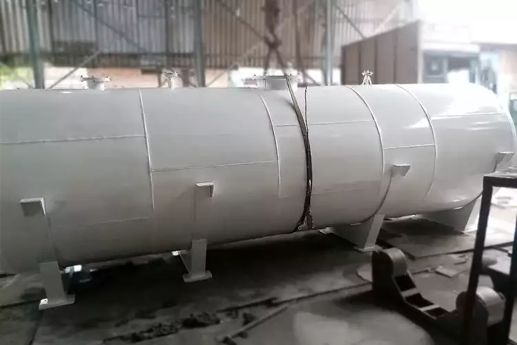 Ёмкость 110 м3 под азотную кислоту и азотосодержащие смеси